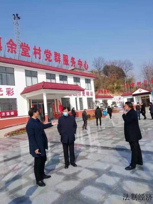 在关键时刻表现出了较高的政治觉悟和为民情怀